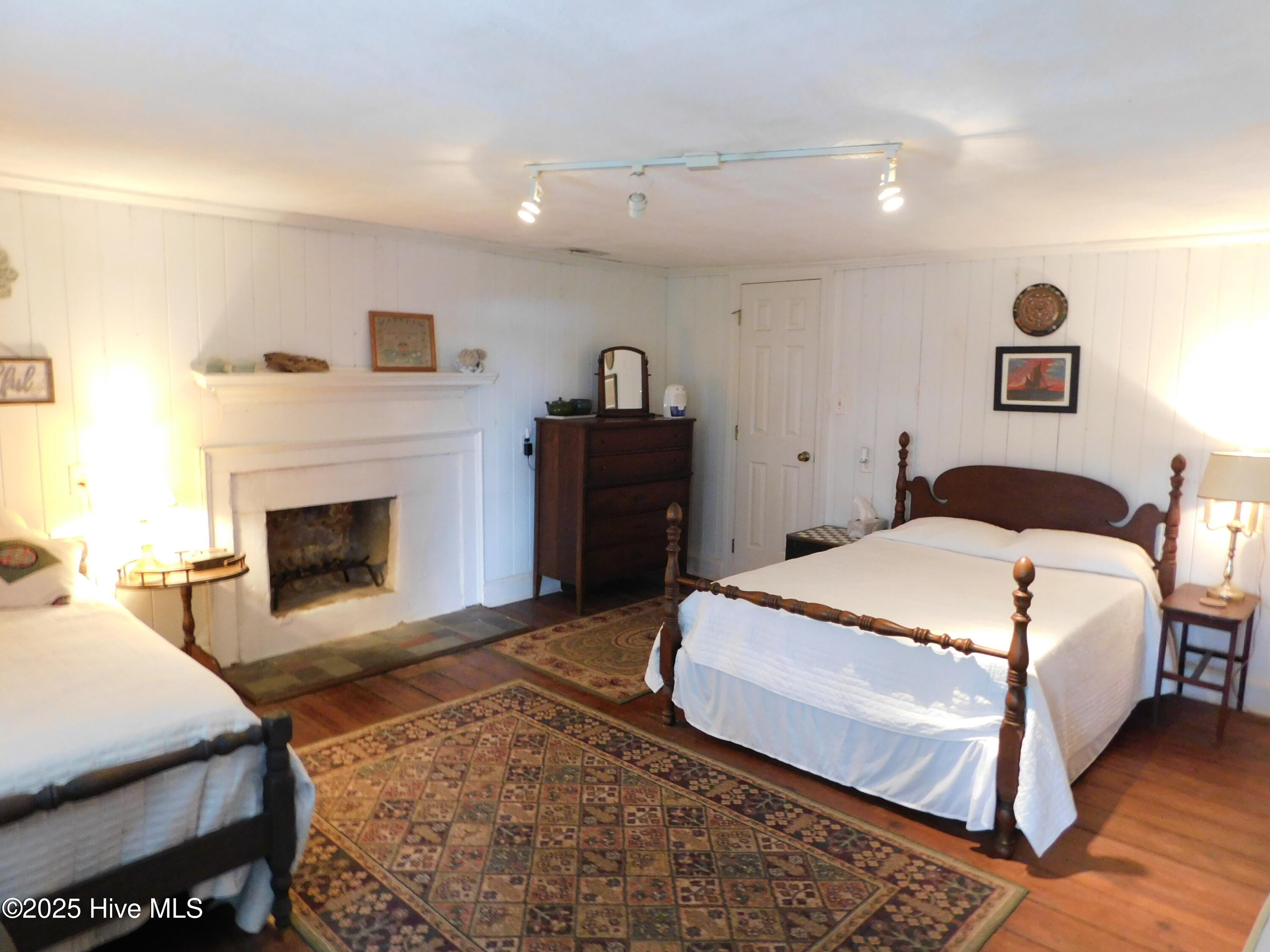 221 Front Street Beaufort, NC 28516 - Photo 13 of 18 DSCN2205