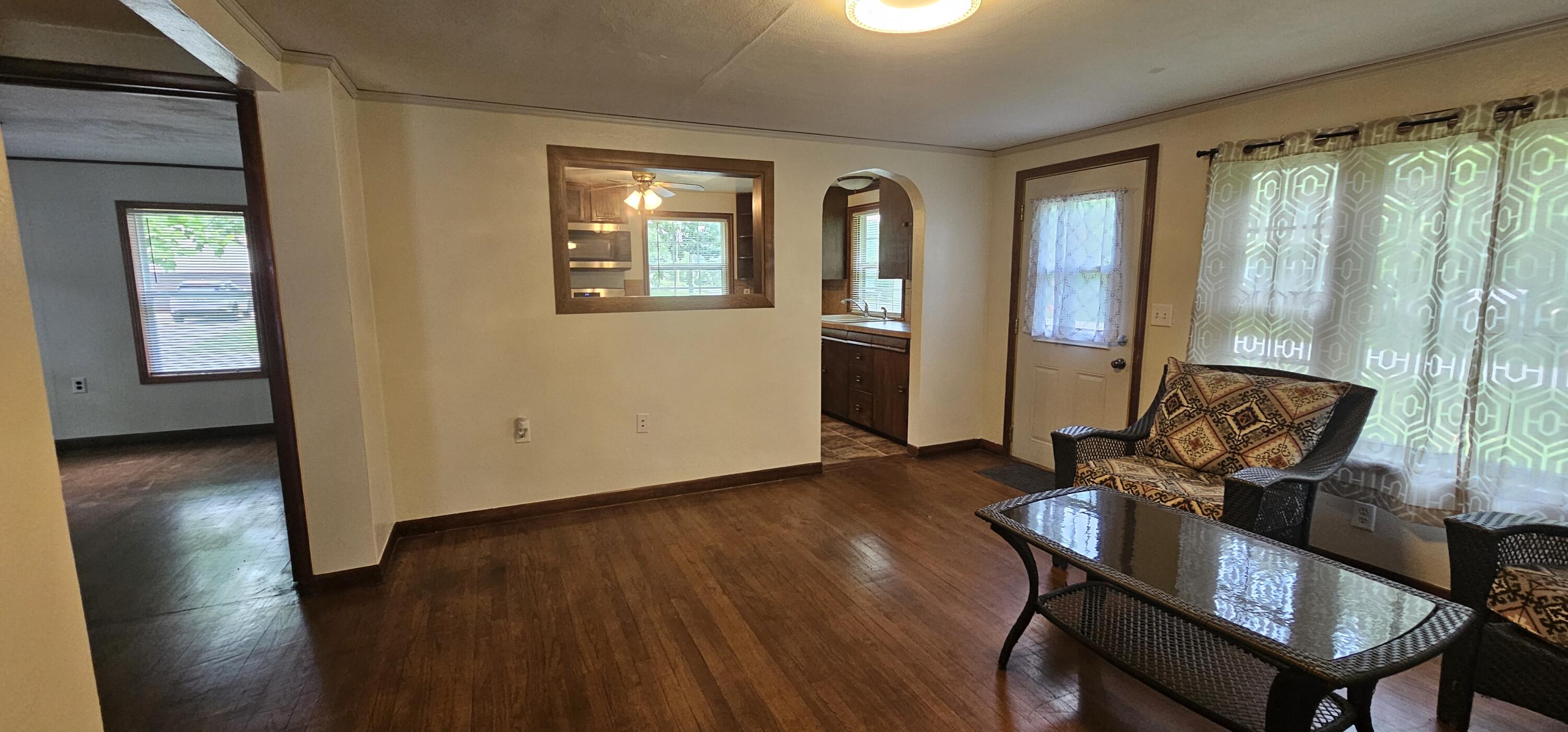 11102 82nd Street Pleasant Prairie, WI 53158 - Photo 17 of 43 Living Room