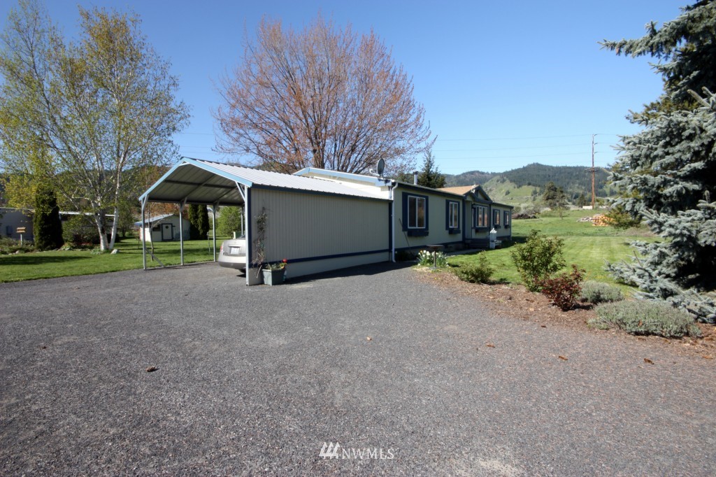8207 Depot Road Cashmere, WA 98815 - Photo 12 of 15 Gallery Image 12