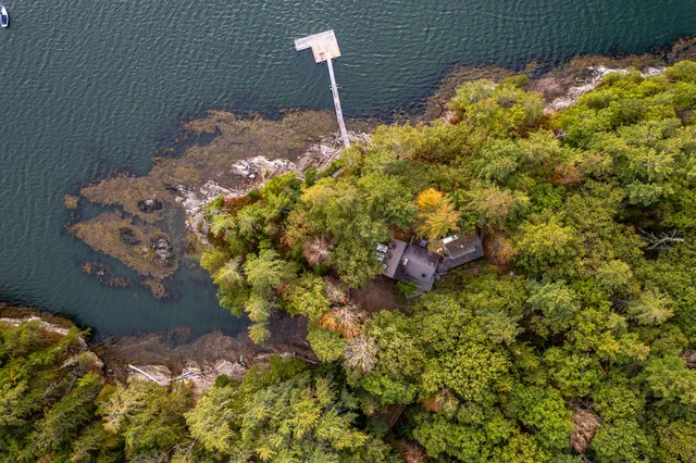 $1,595,000 | 119 Knubble Bay Road, Westport Island, ME 04578