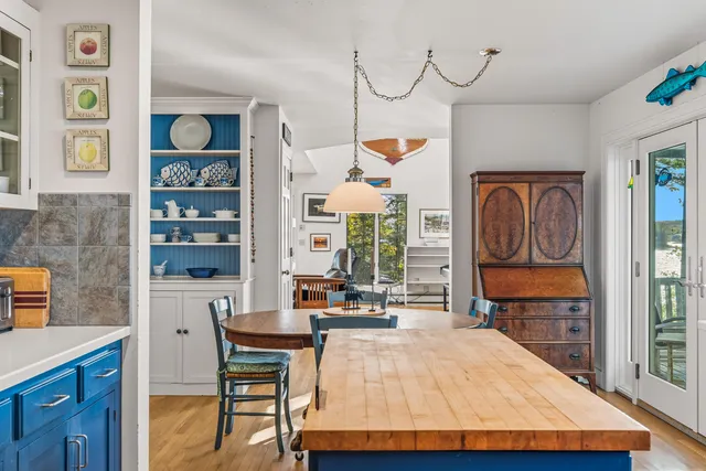 $1,595,000 | 119 Knubble Bay Road, Westport Island, ME 04578