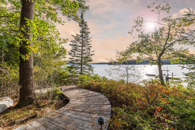 $1,595,000 | 119 Knubble Bay Road, Westport Island, ME 04578