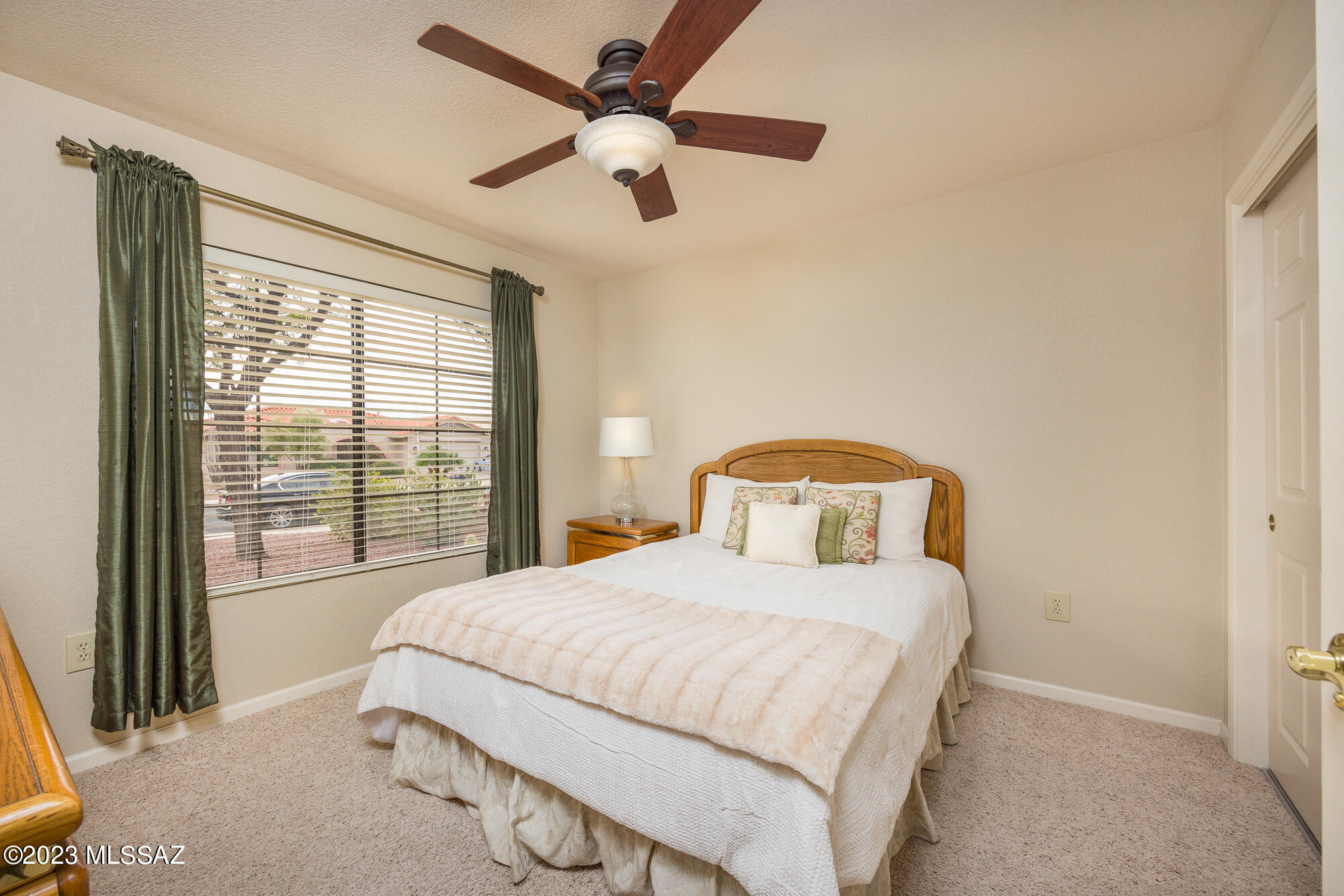 1329 East Crown Ridge Drive Tucson, AZ 85755 - Photo 11 of 38