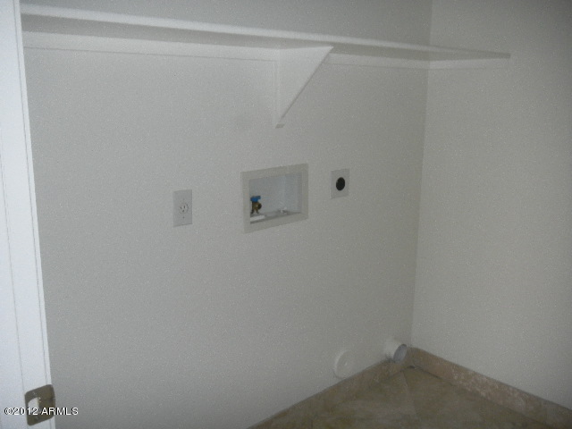 844 South Roca Court Gilbert, AZ 85296 - Photo 12 of 14