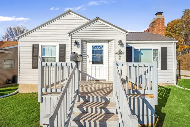 702 23rd Street, Two Rivers, WI 54241