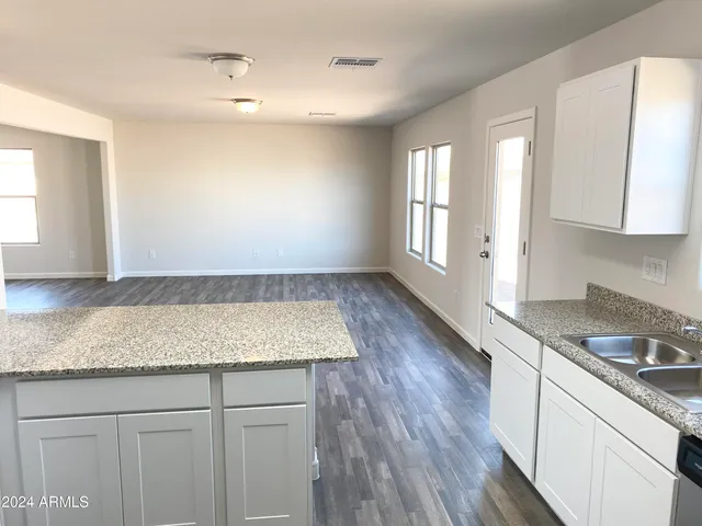 $275,000 | 201 South Apache Avenue, Eloy, AZ 85131