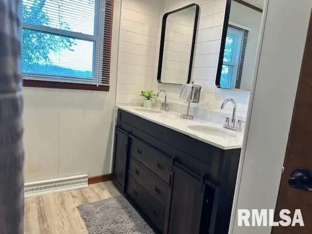 $265,000 | 279 Athensville Road, Roodhouse, IL 62082