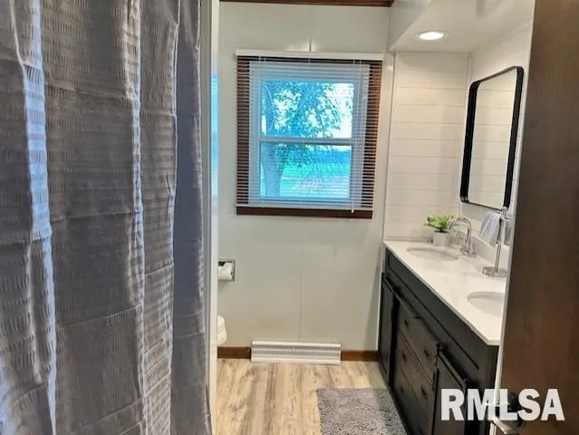 $265,000 | 279 Athensville Road, Roodhouse, IL 62082