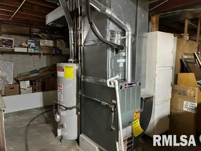 $265,000 | 279 Athensville Road, Roodhouse, IL 62082