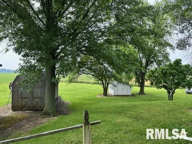 $265,000 | 279 Athensville Road, Roodhouse, IL 62082