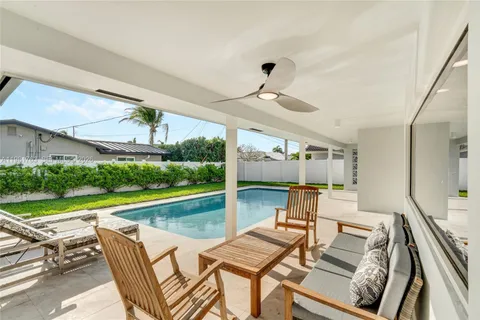 $1,450,000 | 4460 Northeast 25th Avenue, Lighthouse Point, FL 33064