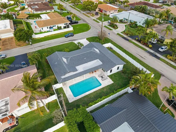 $1,450,000 | 4460 Northeast 25th Avenue, Lighthouse Point, FL 33064