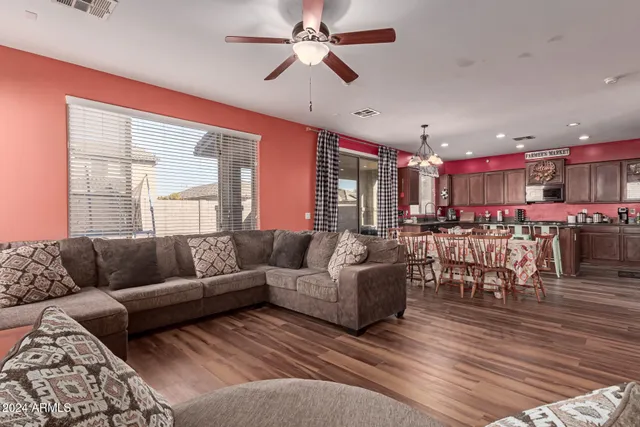 $369,900 | 174 East Baja Place, Casa Grande, AZ 85122