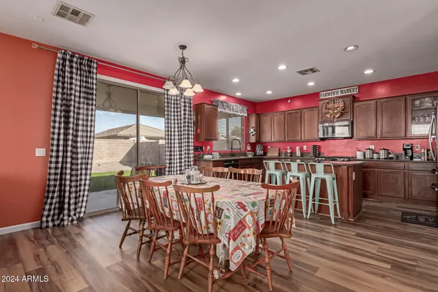 $369,900 | 174 East Baja Place, Casa Grande, AZ 85122