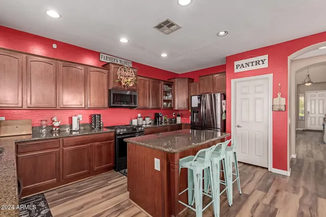 $369,900 | 174 East Baja Place, Casa Grande, AZ 85122