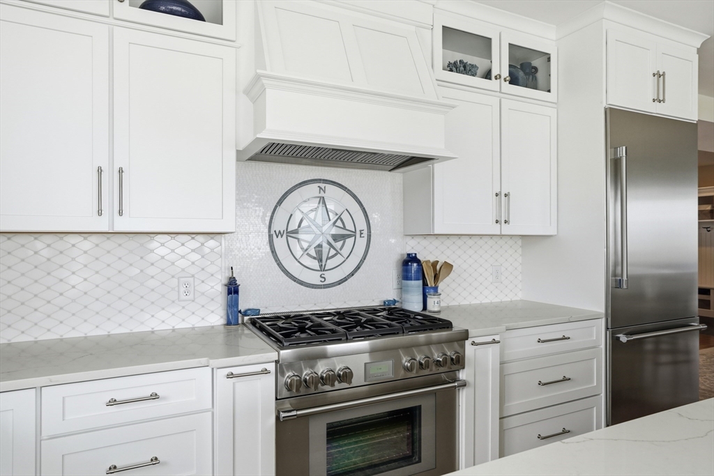 135 Glades Road Scituate, MA 02066 - Photo 6 of 39