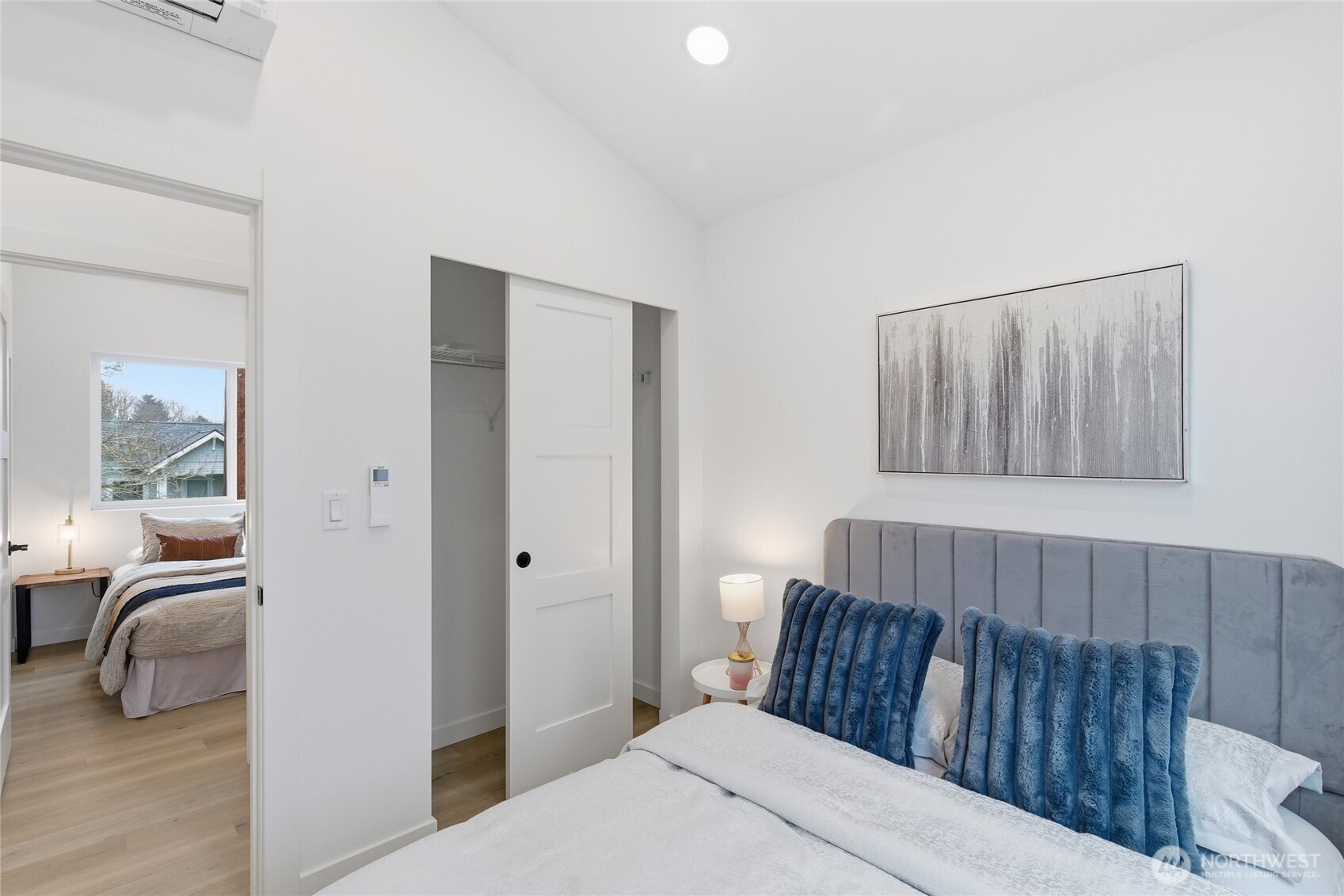 809 South Sullivan Street, Unit B Seattle, WA 98108 - Photo 5 of 20