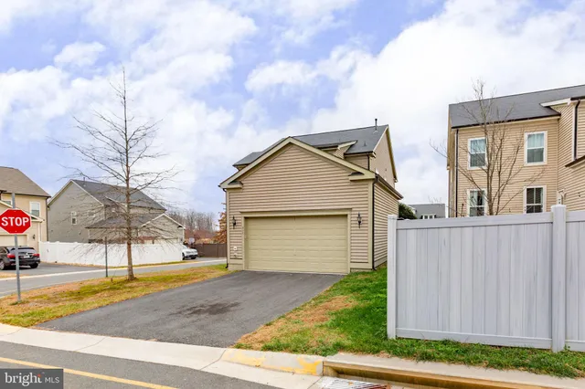 $3,850 | 930 Forsythia Lane, Stafford, VA 22554