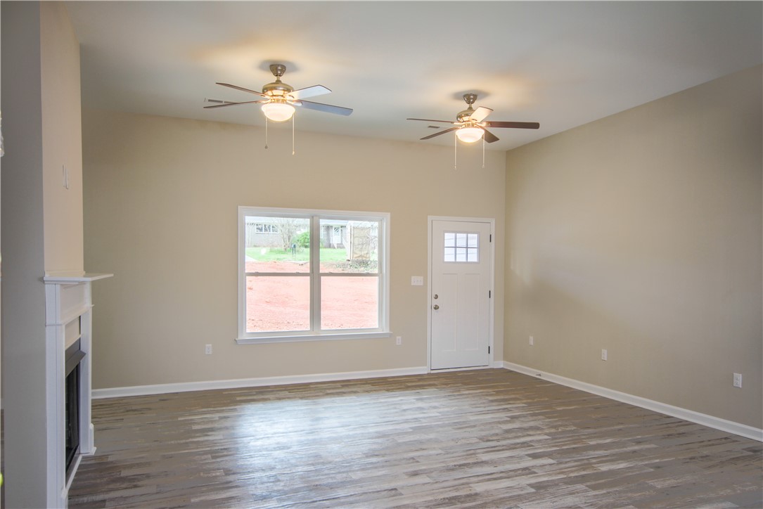 1004 Bolt Drive Anderson, SC 29621 - Photo 3 of 6 Gallery Image 3