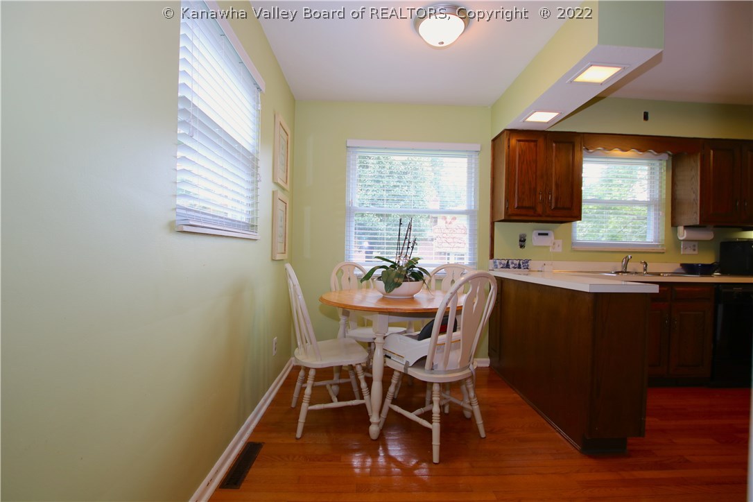 511 Spotswood Road Charleston, WV 25303 - Photo 9 of 29 Gallery Image 9