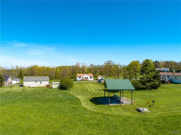 $181,100 | 3 Bluebird Lane, Springport, NY 13160