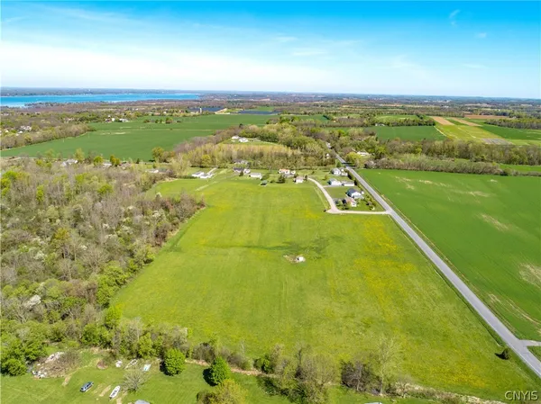 $181,100 | 3 Bluebird Lane, Springport, NY 13160
