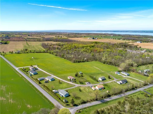 $181,100 | 3 Bluebird Lane, Springport, NY 13160
