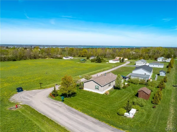 $181,100 | 3 Bluebird Lane, Springport, NY 13160