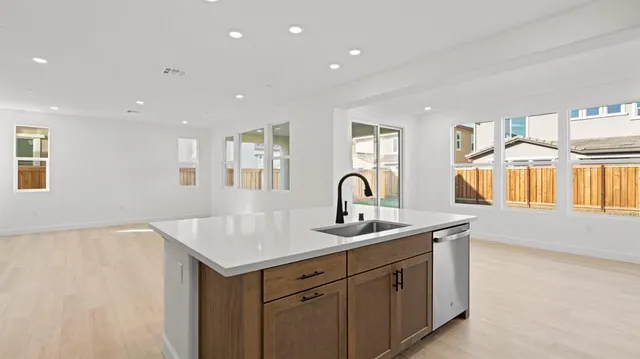 $704,350 | 2659 Hickory Lane, Lodi, CA 95242