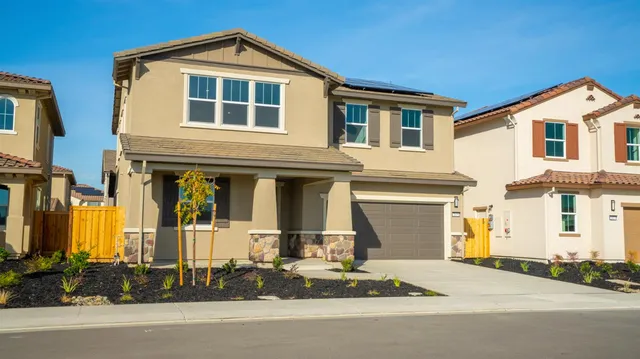 $704,350 | 2659 Hickory Lane, Lodi, CA 95242