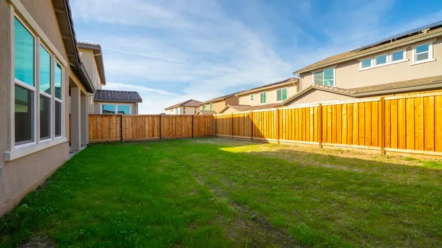 $704,350 | 2659 Hickory Lane, Lodi, CA 95242