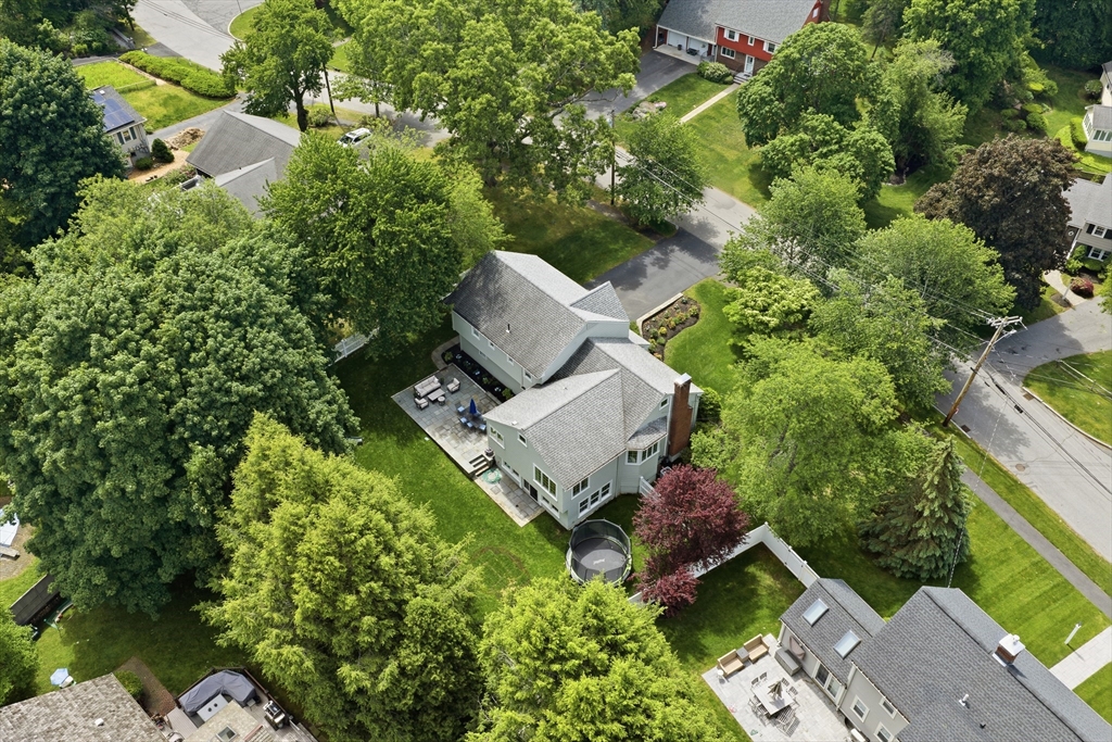 22 Hollywood Road Winchester, MA 01890 - Photo 37 of 39