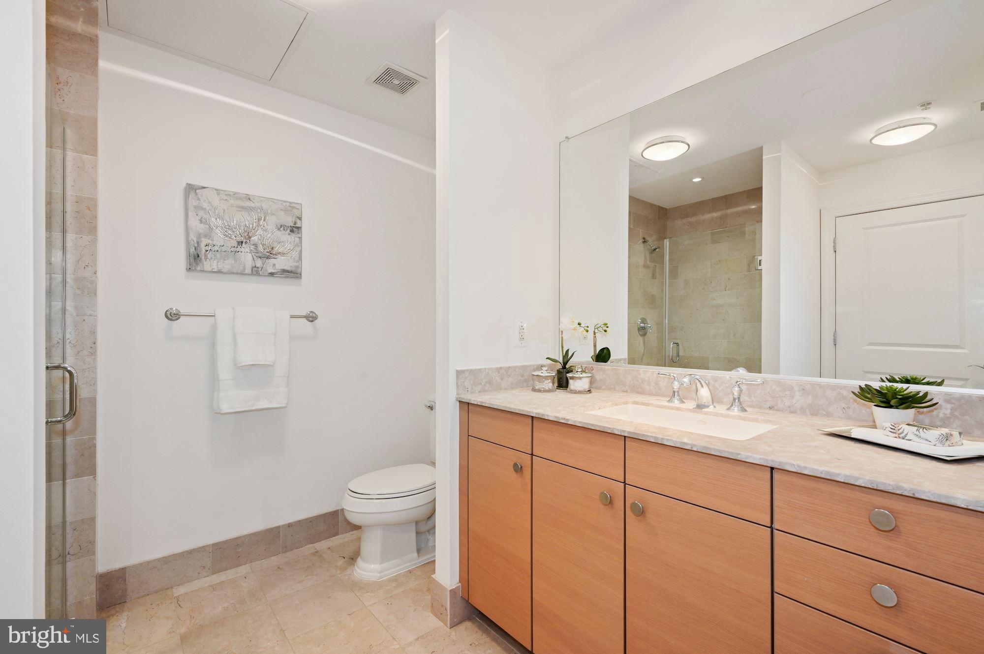 2425 L Street Northwest, Unit 421 Washington, DC 20037 - Photo 19 of 28 Gallery Image 19