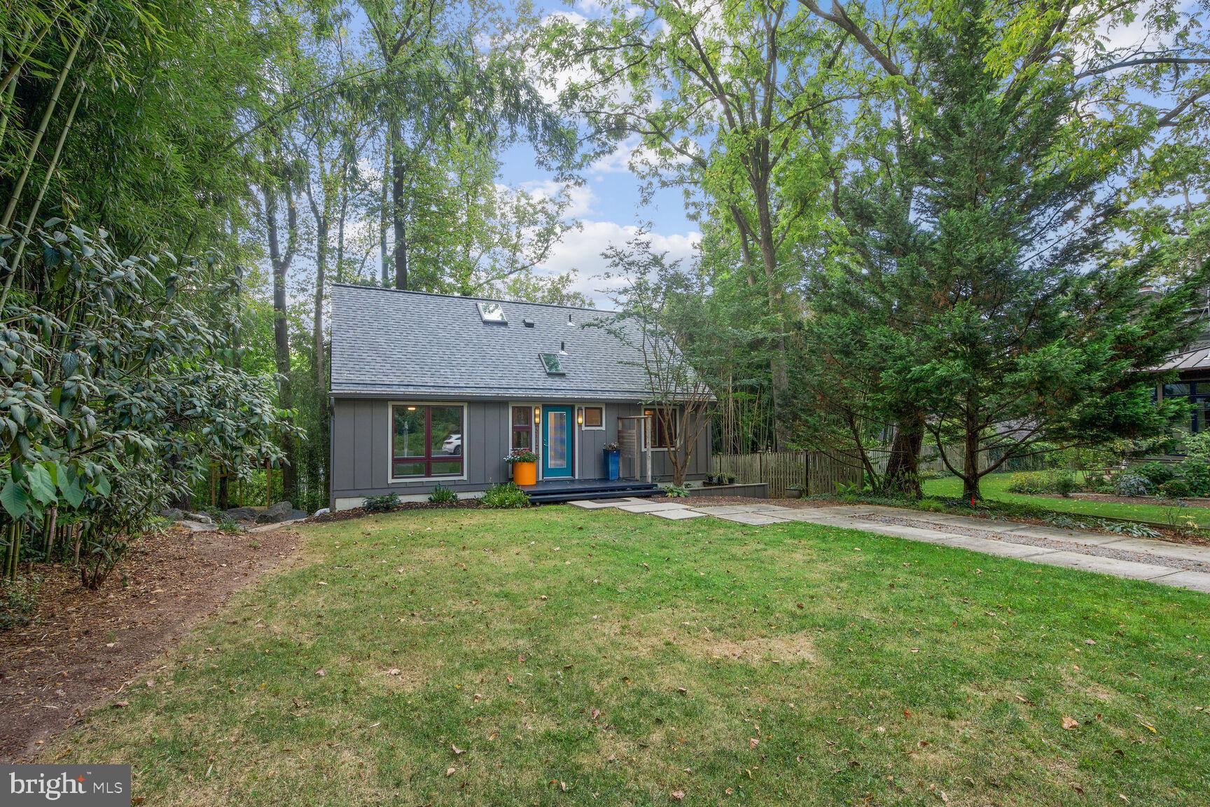 3112 Lee Street Silver Spring, MD 20910 - Photo 3 of 46 Gallery Image 3
