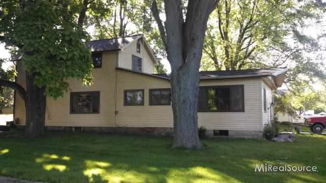 121 Brockway Road Yale, MI 48097 - Photo 12 of 14 This is a view of the side of the home.
