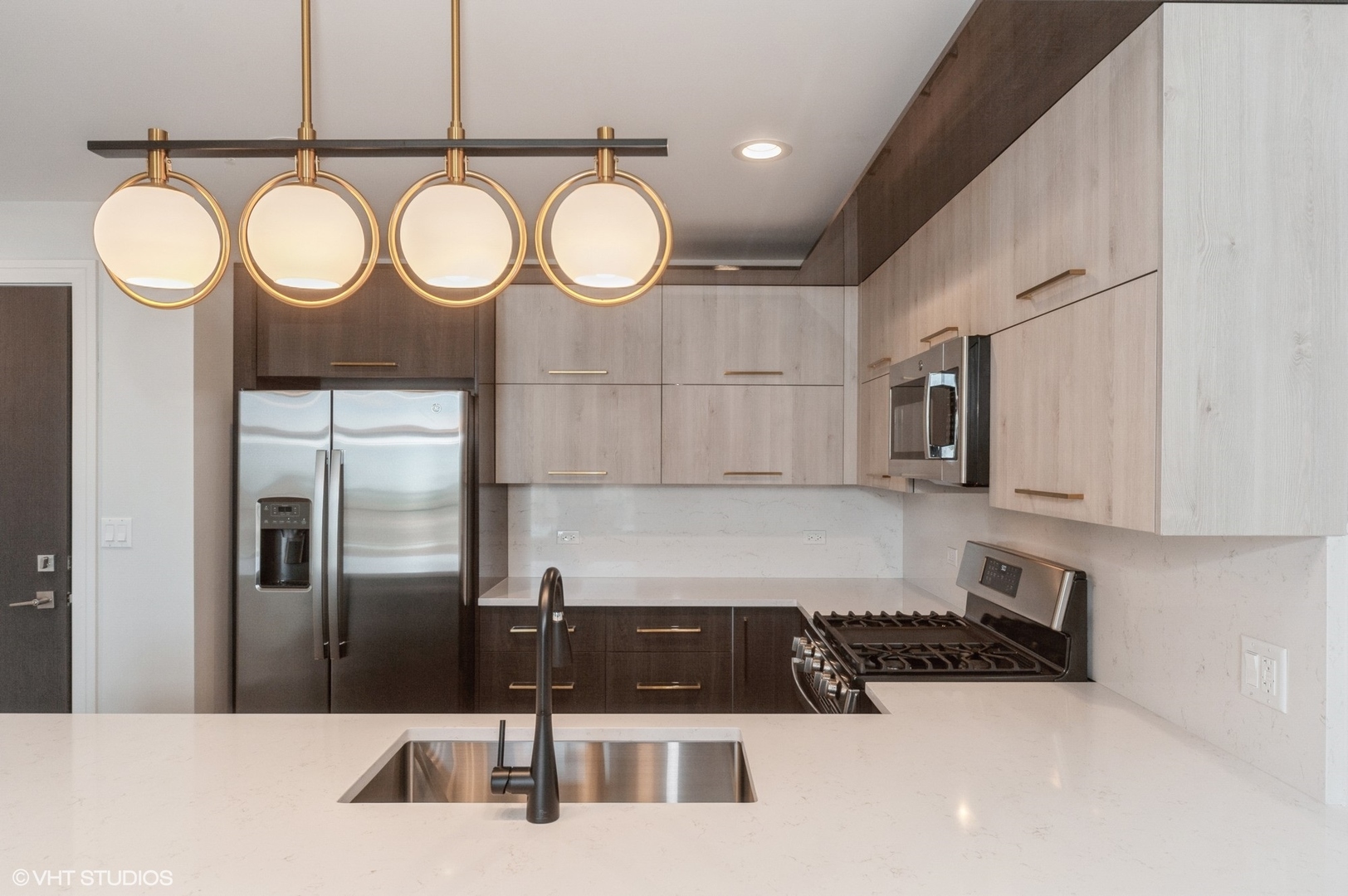 7340 West Irving Park Road, Unit 203 Norridge, IL 60706 - Photo 9 of 19