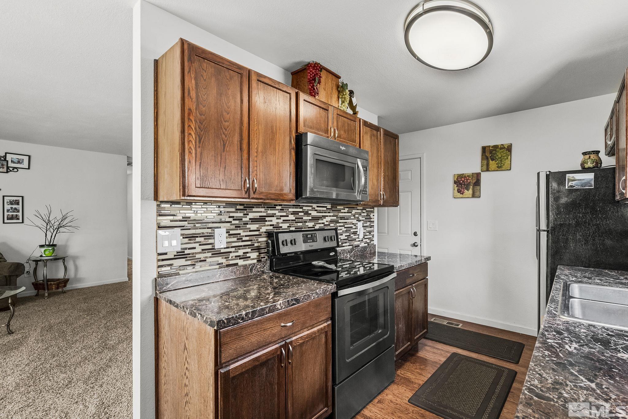 4980 Reggie Road Reno, NV 89502 - Photo 4 of 19 Photo 4