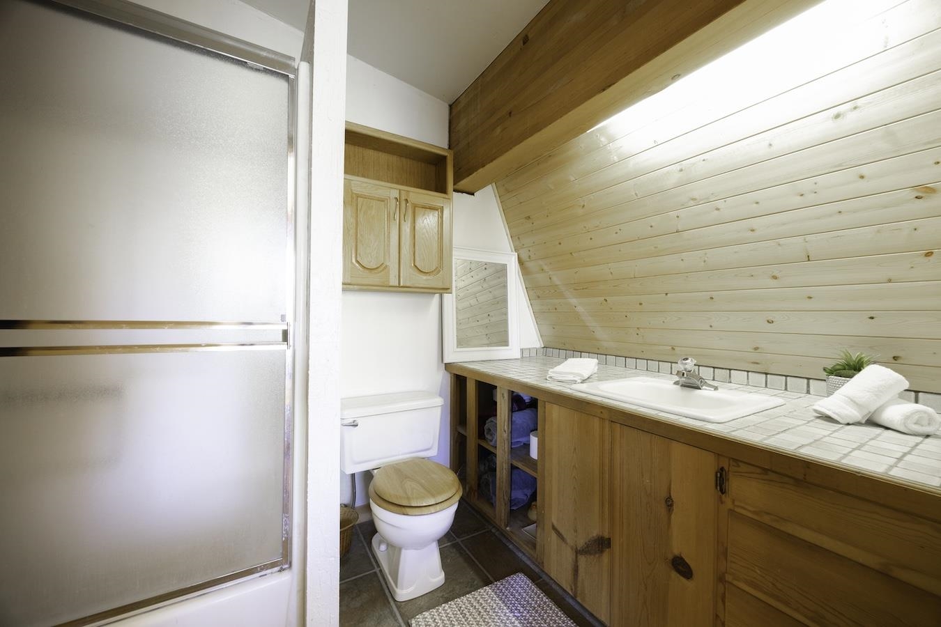 9358 Cascade Road Soda Springs, CA 95728 - Photo 12 of 21 Gallery Image 12