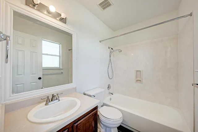 $1,700 | 13124 Soap Winecup Mallow Trail, Elgin, TX 78621