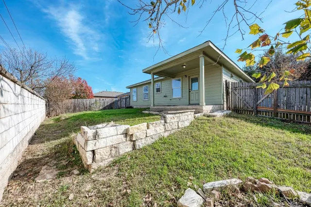 $1,700 | 13124 Soap Winecup Mallow Trail, Elgin, TX 78621