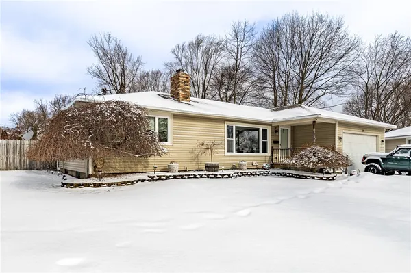 $330,000 | 59 Angelus Drive, Irondequoit, NY 14622
