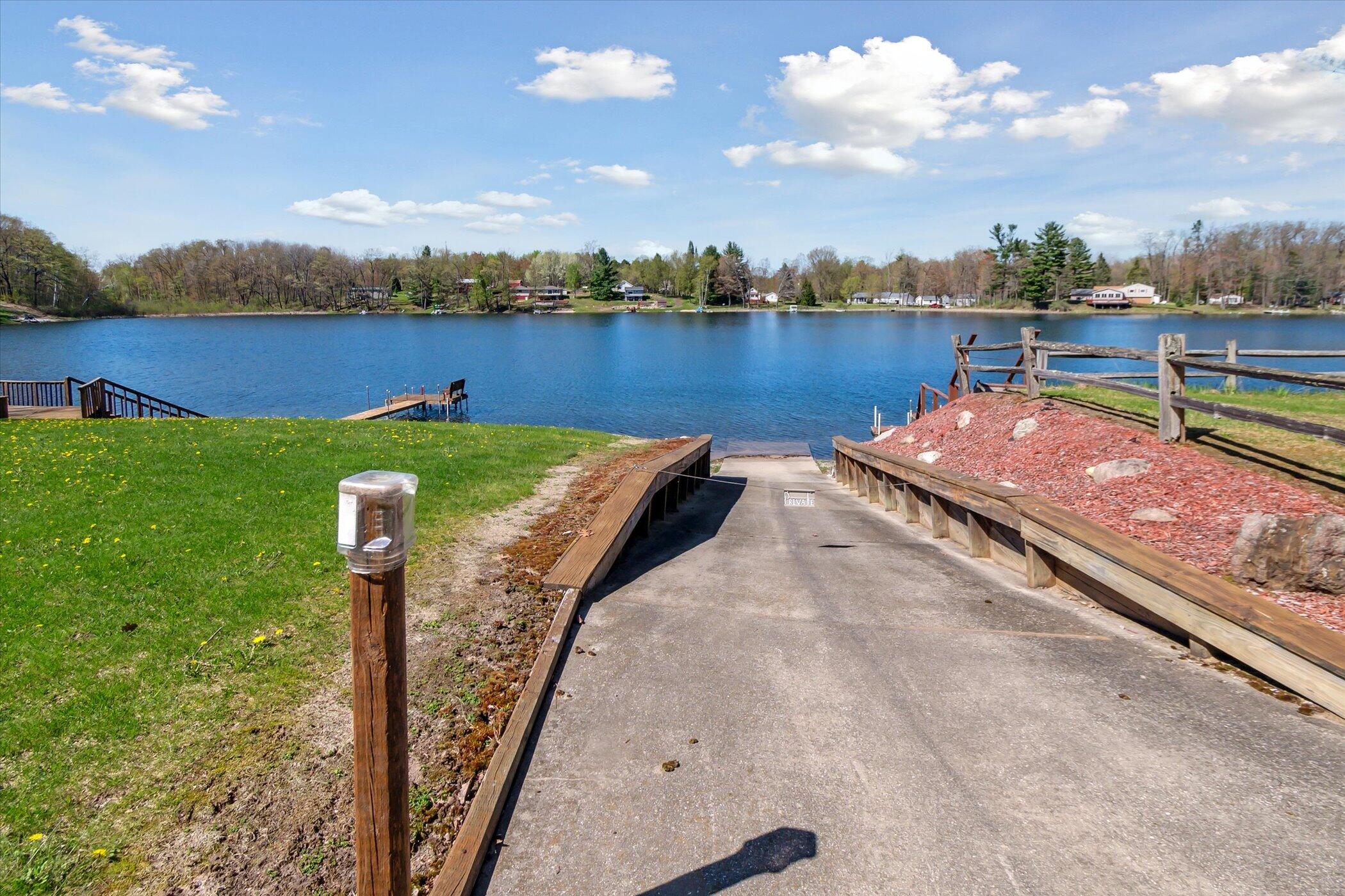 2090 Deer Lake Road Harrison, MI 48625 - Photo 53 of 86 53-2090-Deer-Lake-Rd-WindowStill-59
