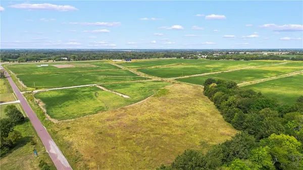 $63,000 | 23 Smasal Road, Sedalia, MO 65301