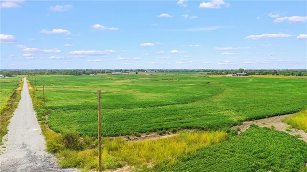 $63,000 | 23 Smasal Road, Sedalia, MO 65301