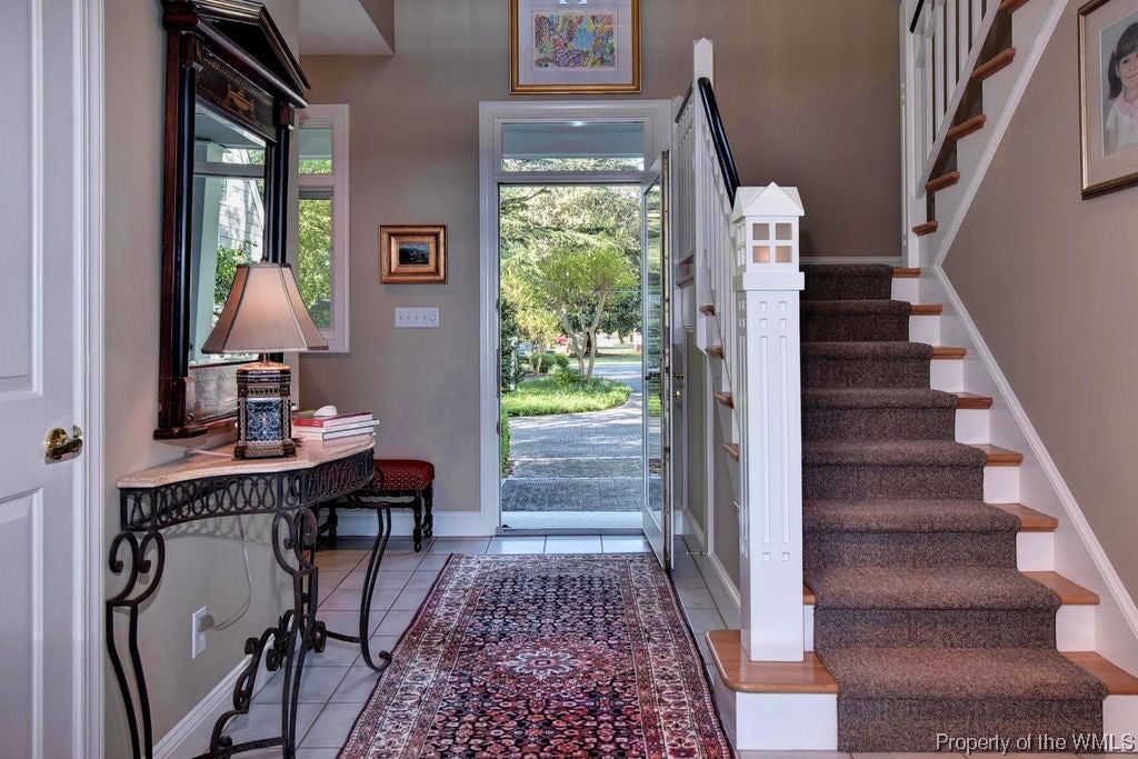 1117 Moore House Road Yorktown, VA 23690 - Photo 5 of 47 Gallery Image 5
