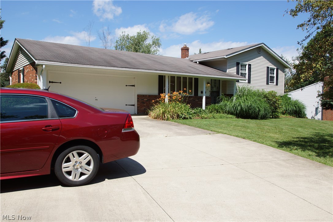 4594 Mayfair Road Uniontown, OH 44685 - Photo 2 of 33 Gallery Image 2