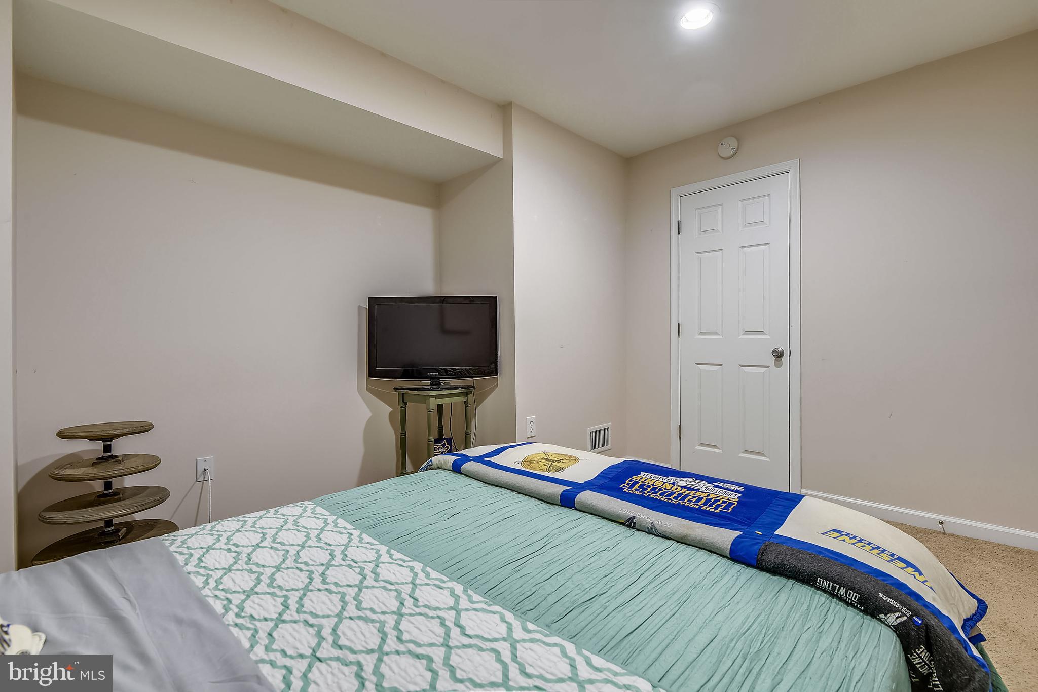 7741 West Shore Road Pasadena, MD 21122 - Photo 30 of 34 Gallery Image 30