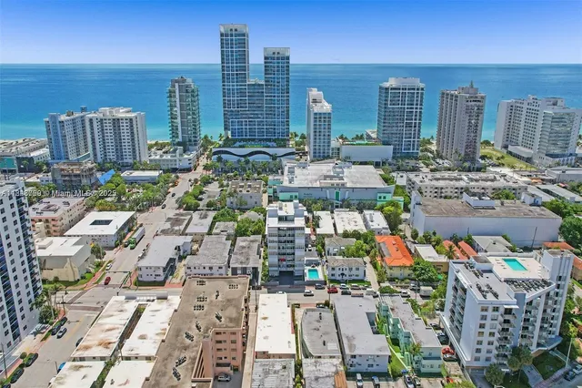 $1,800 | 6860 Abbott Avenue, Unit 4, Miami Beach, FL 33141