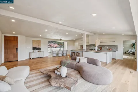 $3,988,000 | 205 Crestview Drive, Orinda, CA 94563