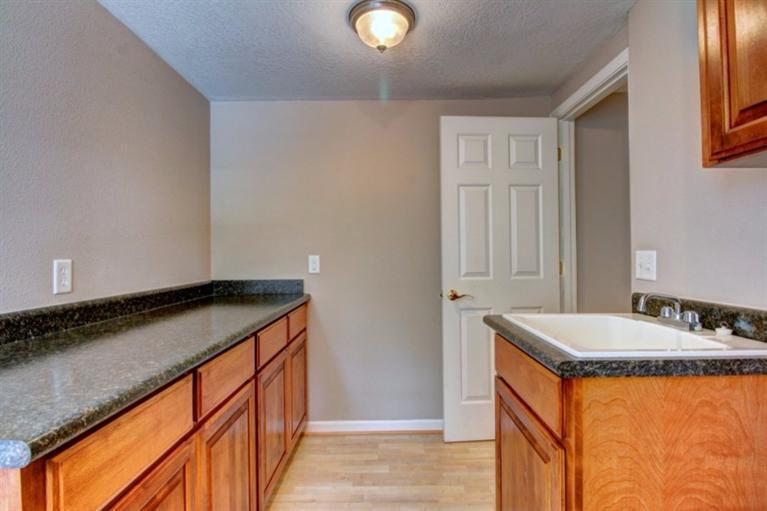 2304 Spring Street Medford, OR 97504 - Photo 21 of 35 Additional Photo